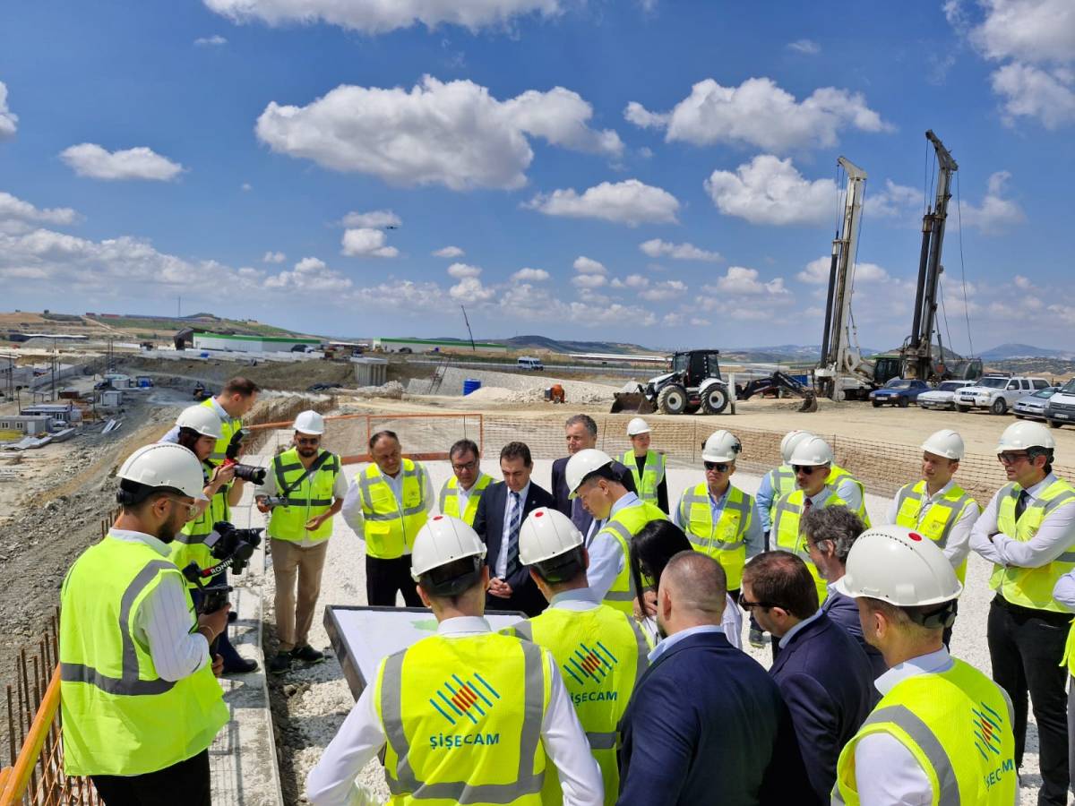 İlk Tuğla Atma Töreni İlk Tuğla Atma Töreni